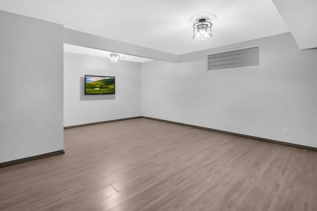 1121 Kingston Crescent SE Airdrie AB T4A0G1