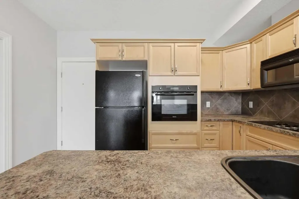 60 Royal Oak Plaza NW Calgary AB T3G 0A7