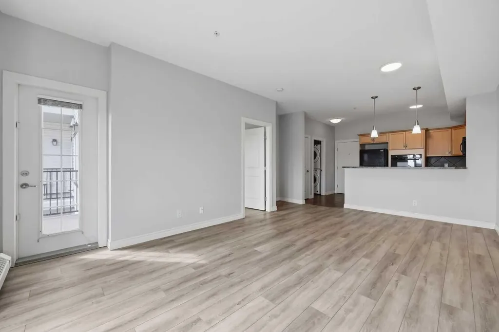 60 Royal Oak Plaza NW Calgary AB T3G 0A7