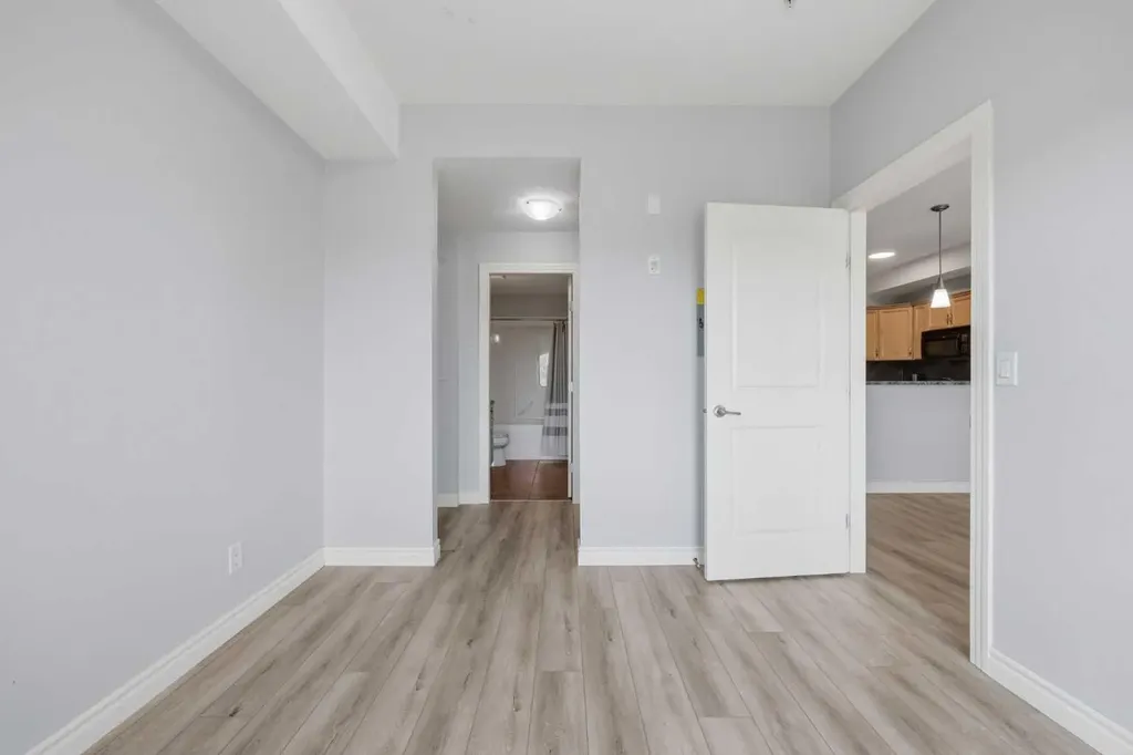 60 Royal Oak Plaza NW Calgary AB T3G 0A7
