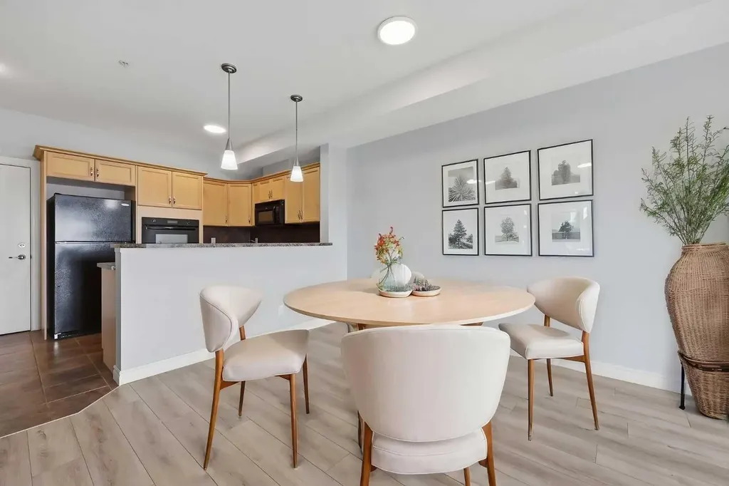 60 Royal Oak Plaza NW Calgary AB T3G 0A7