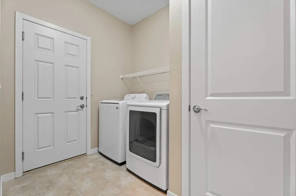 30 Redstone Parade NE Calgary AB T3N 0J7