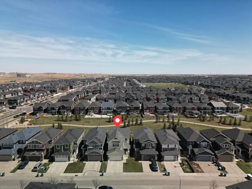 30 Redstone Parade NE Calgary AB T3N 0J7