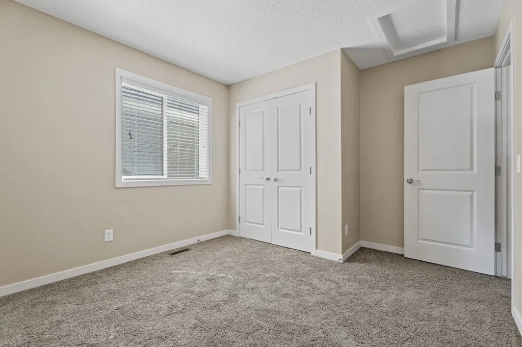 30 Redstone Parade NE Calgary AB T3N 0J7