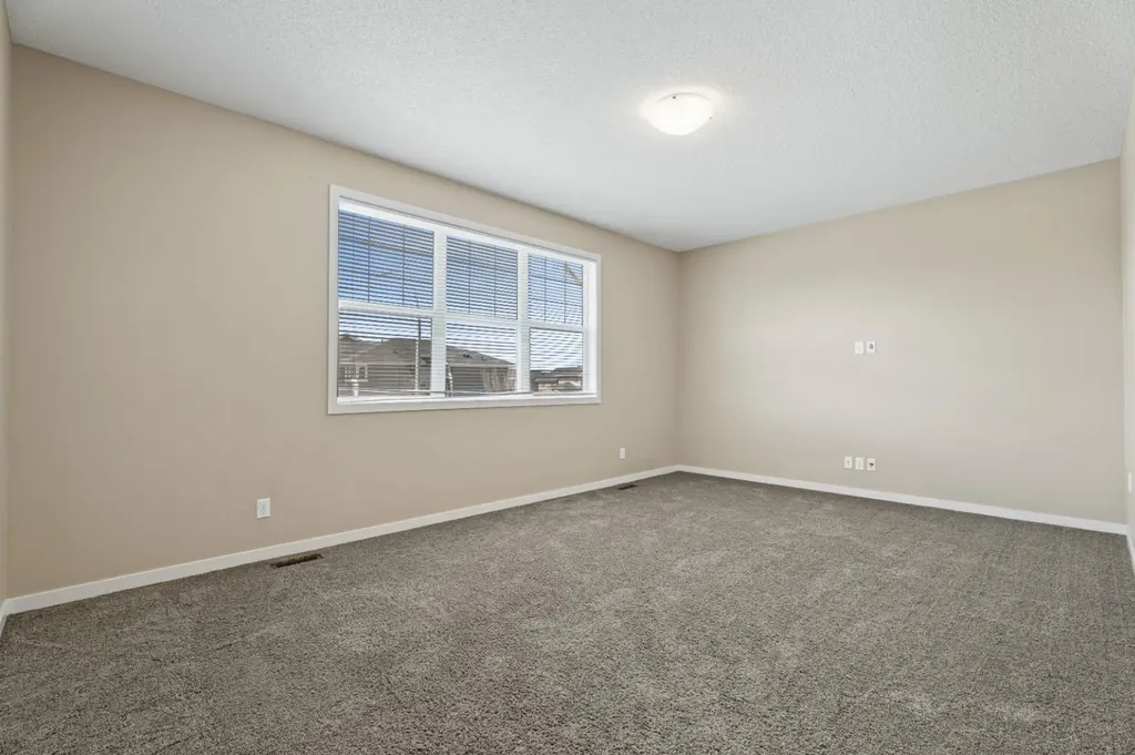 30 Redstone Parade NE Calgary AB T3N 0J7