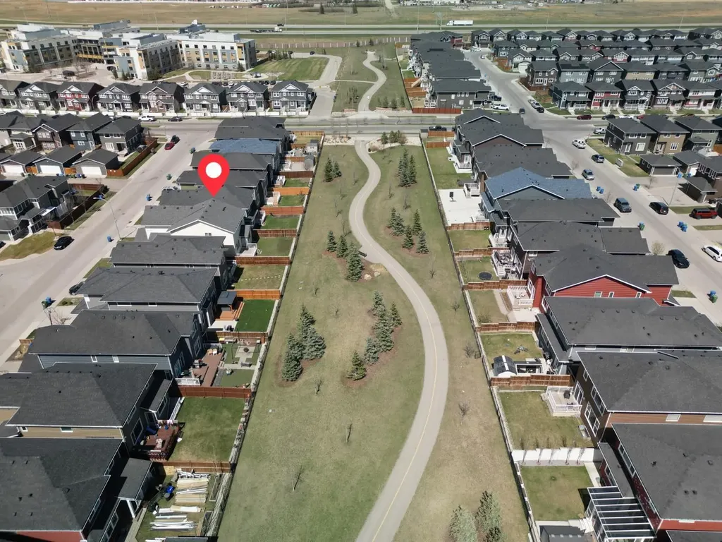 30 Redstone Parade NE Calgary AB T3N 0J7