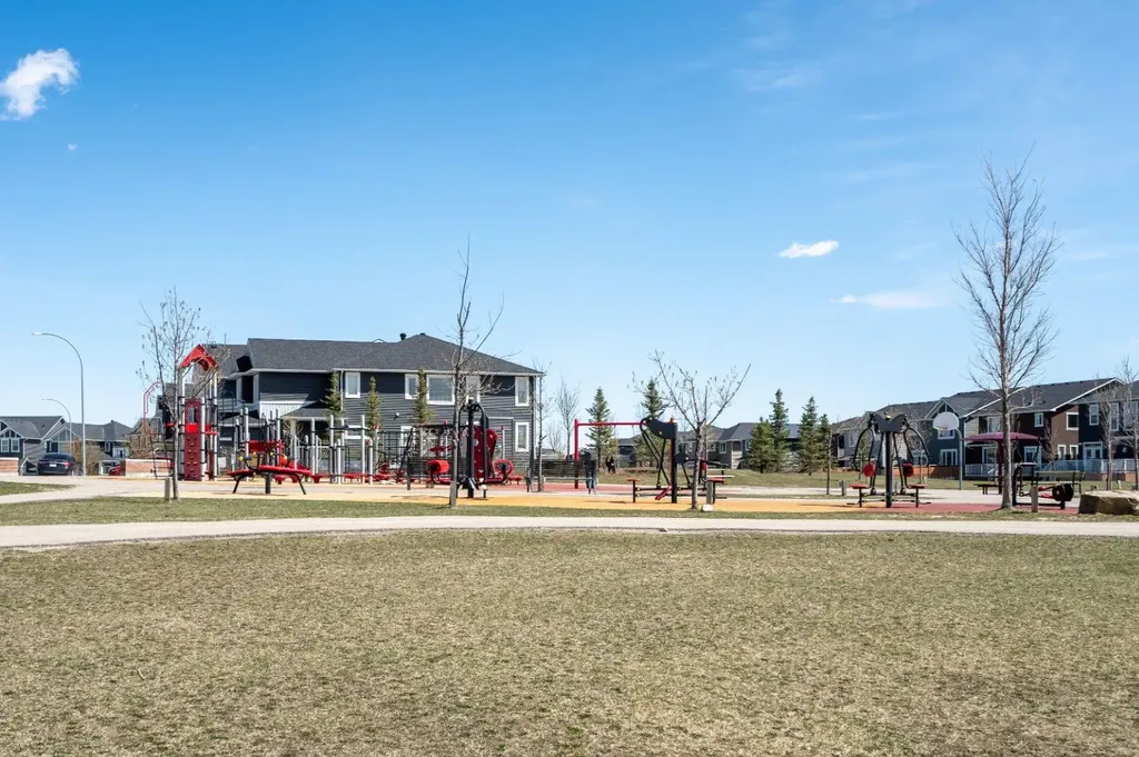30 Redstone Parade NE Calgary AB T3N 0J7