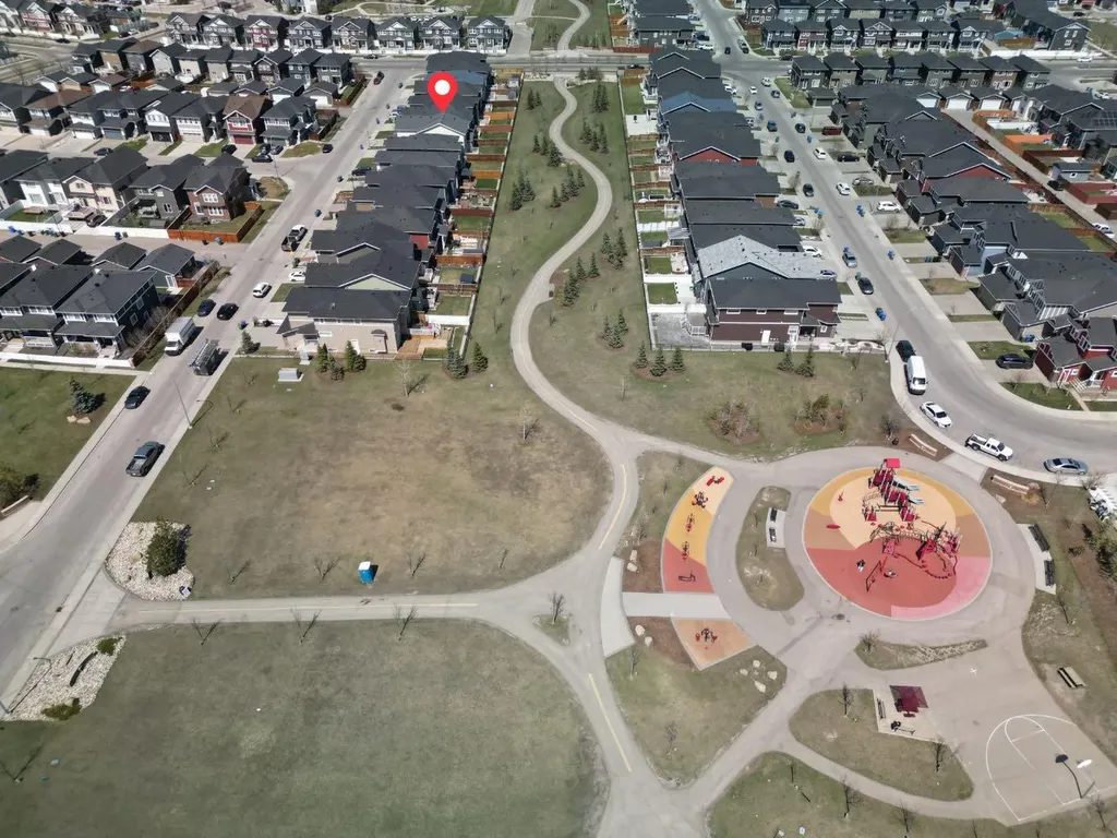 30 Redstone Parade NE Calgary AB T3N 0J7