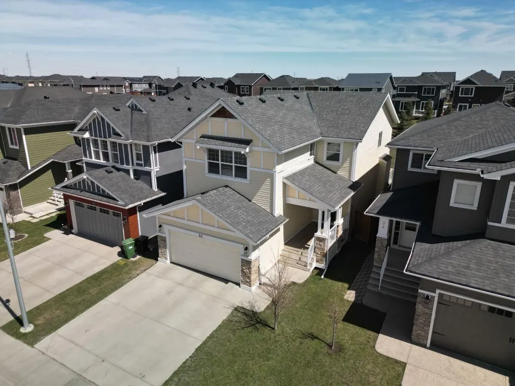 30 Redstone Parade NE Calgary AB T3N 0J7