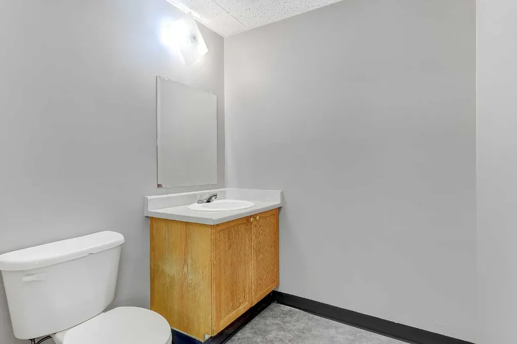 9802 97 Avenue Grande Prairie AB T8V 7K2