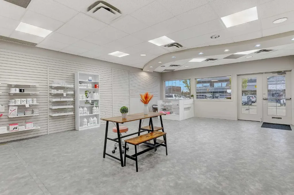 9802 97 Avenue Grande Prairie AB T8V 7K2