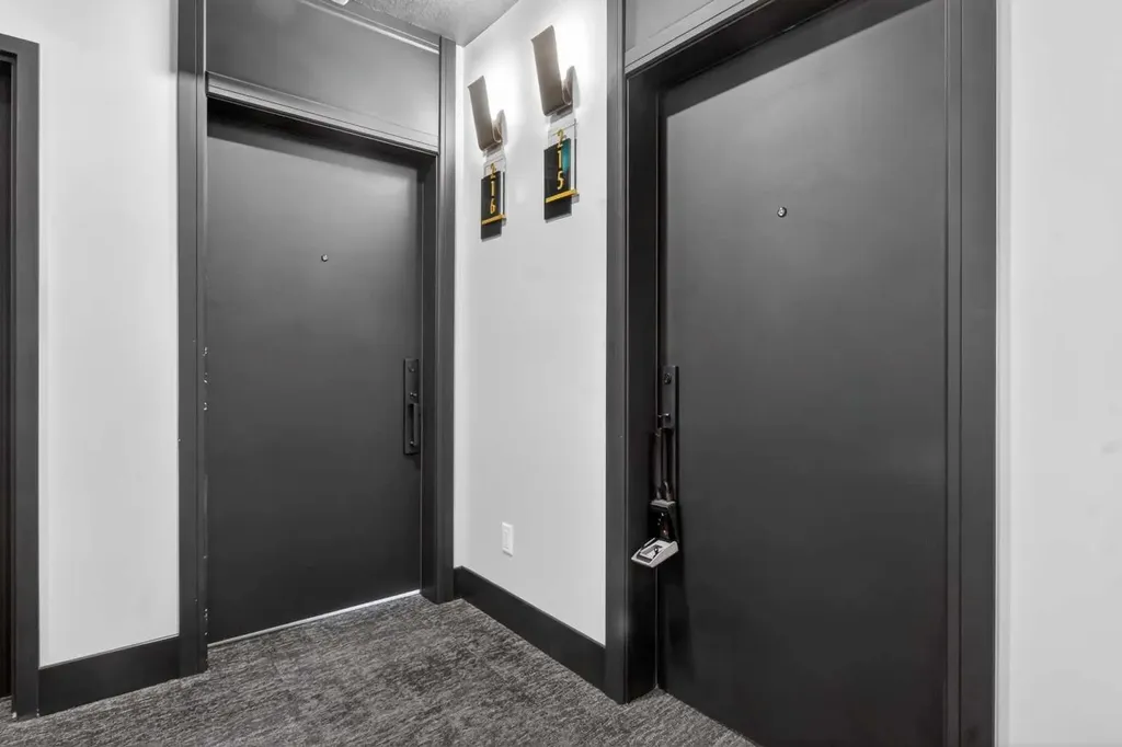 370 Dieppe Drive SW Calgary AB T3E 7L4