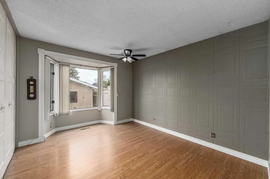 115 Ogden Way SE Calgary AB T2C 1V9