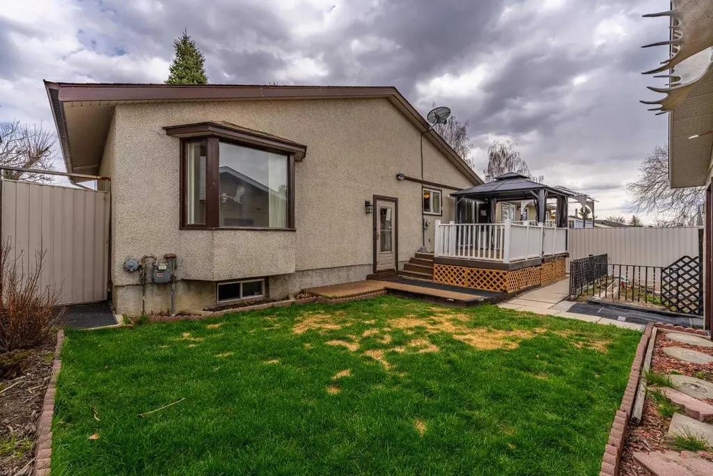 115 Ogden Way SE Calgary AB T2C 1V9