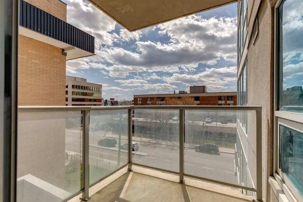 188 15 Avenue SW Calgary AB T2R 1S4
