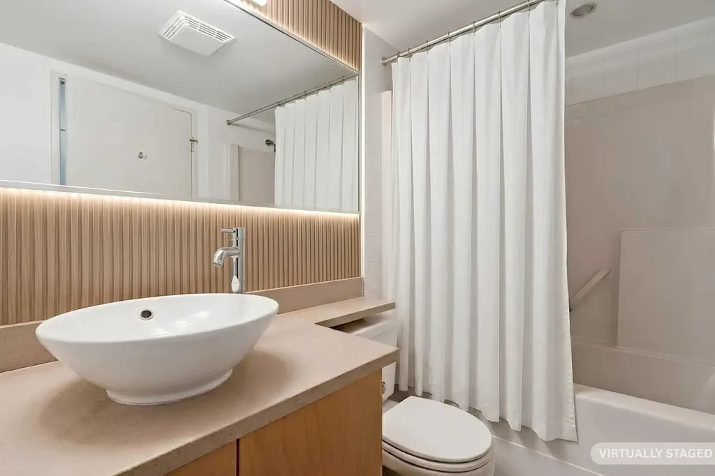 188 15 Avenue SW Calgary AB T2R 1S4