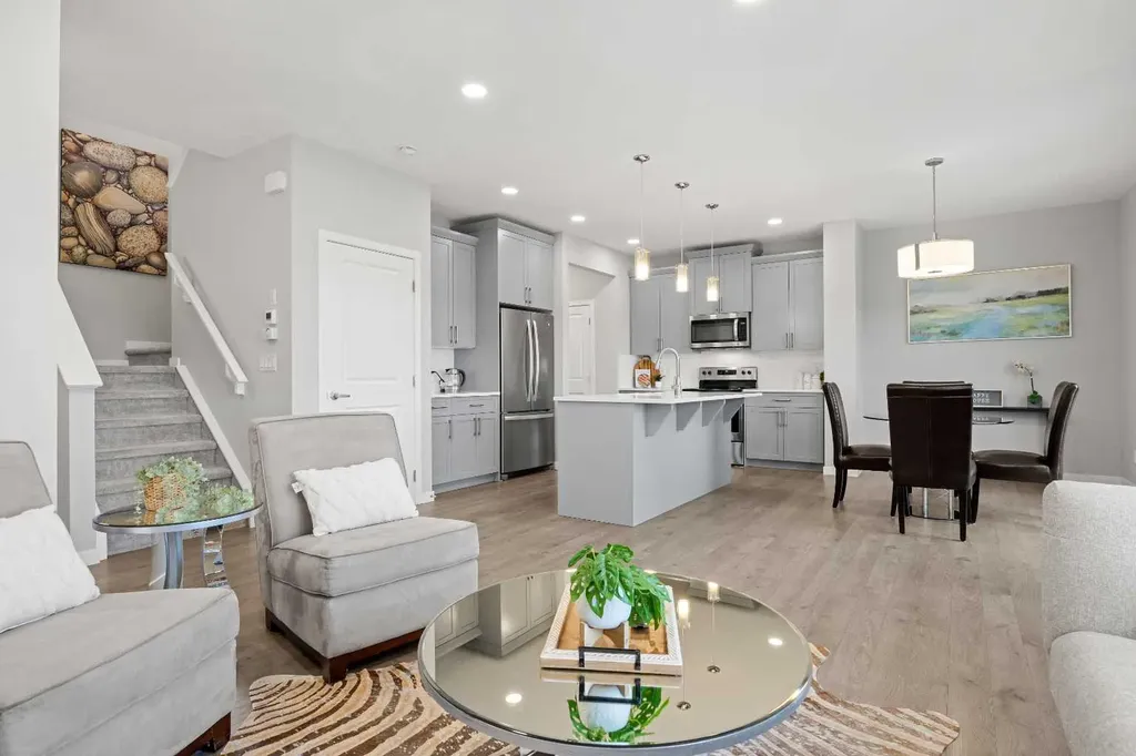 79 Mist Mountain Rise Okotoks AB T1S 5P8