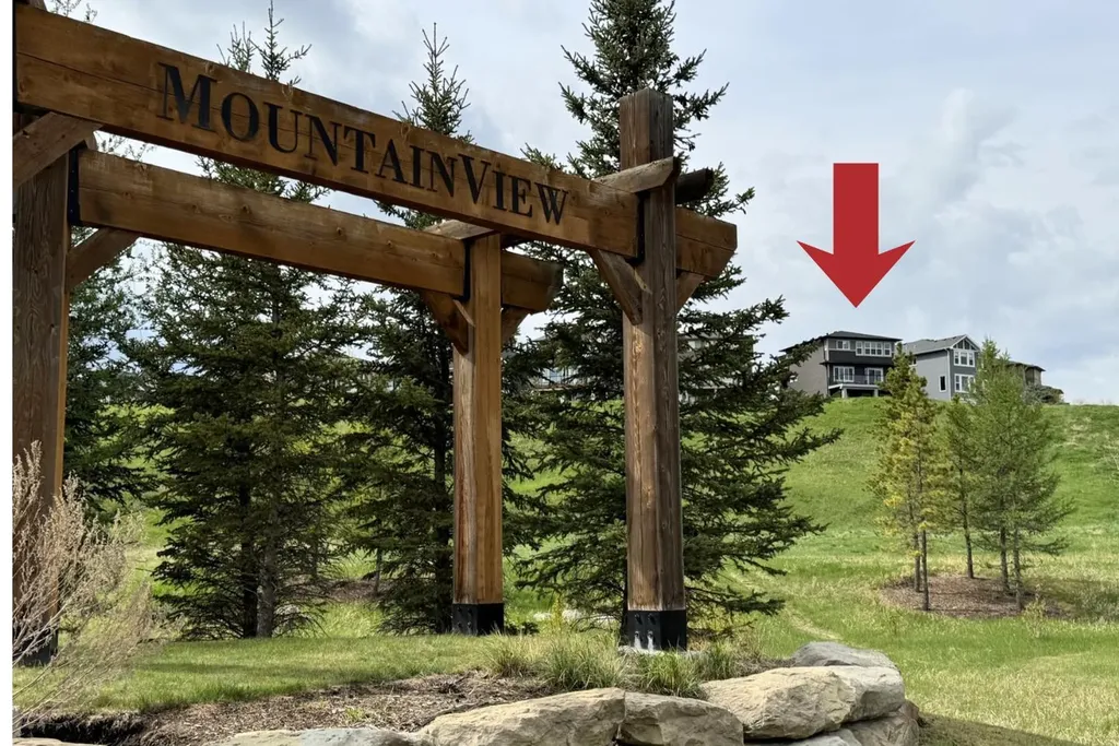 79 Mist Mountain Rise Okotoks AB T1S 5P8