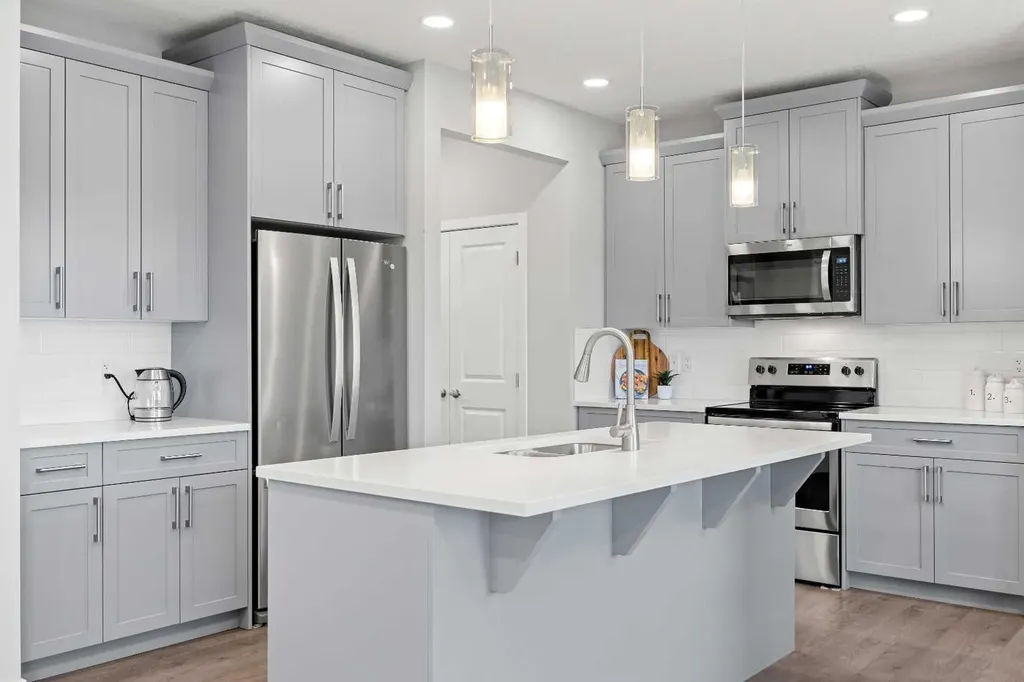 79 Mist Mountain Rise Okotoks AB T1S 5P8