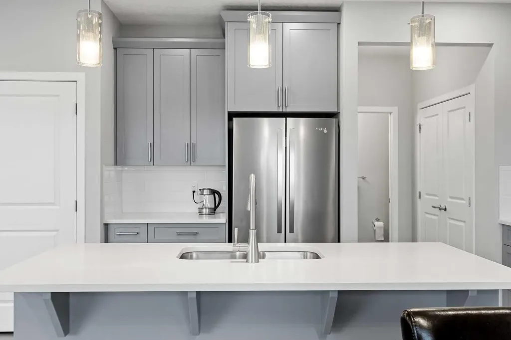 79 Mist Mountain Rise Okotoks AB T1S 5P8