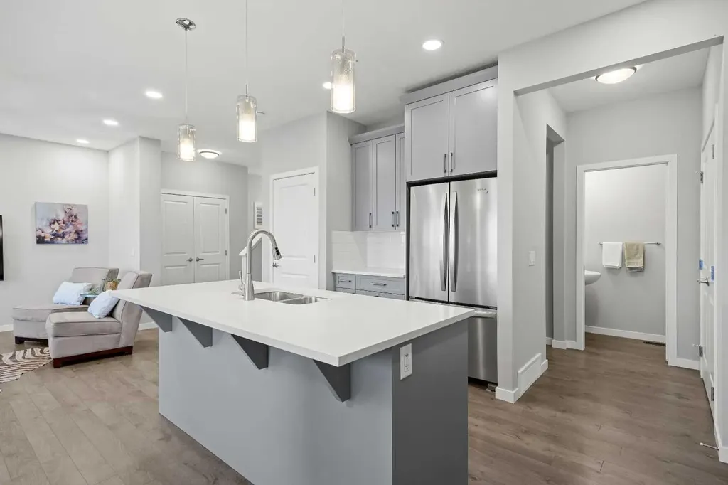 79 Mist Mountain Rise Okotoks AB T1S 5P8