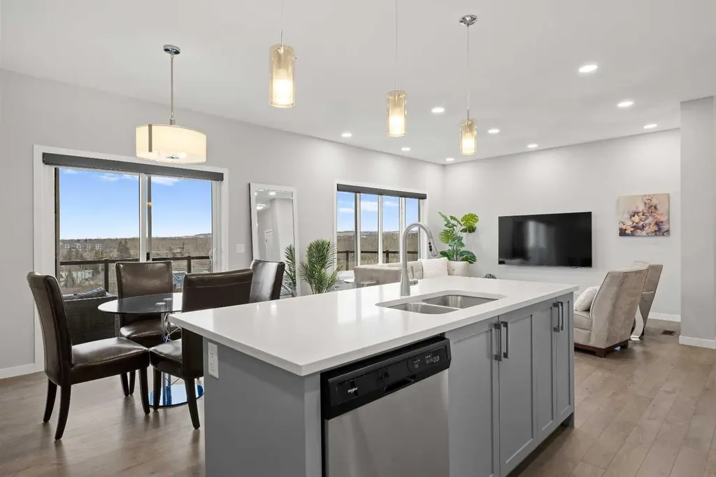 79 Mist Mountain Rise Okotoks AB T1S 5P8