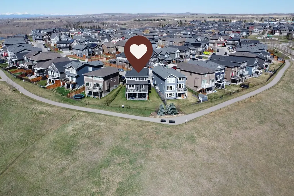 79 Mist Mountain Rise Okotoks AB T1S 5P8