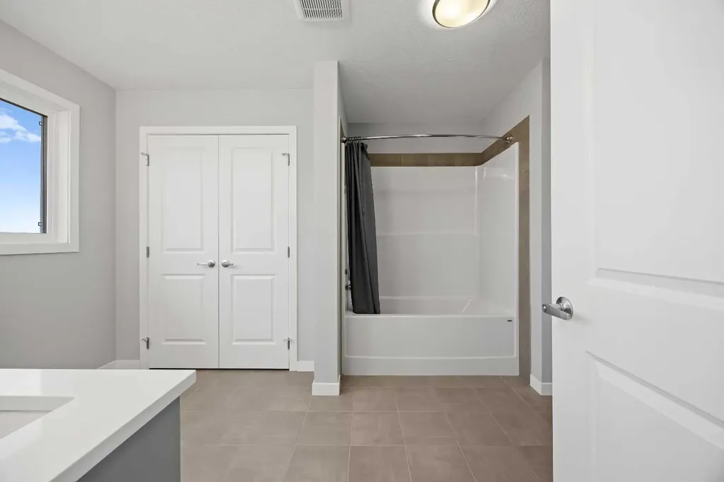 79 Mist Mountain Rise Okotoks AB T1S 5P8