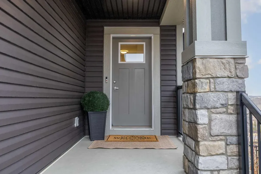 79 Mist Mountain Rise Okotoks AB T1S 5P8