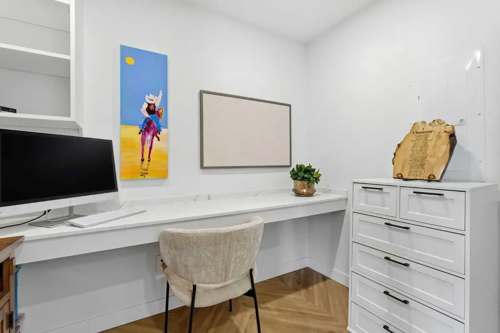 8505 Broadcast Avenue SW Calgary AB T3H 6B5