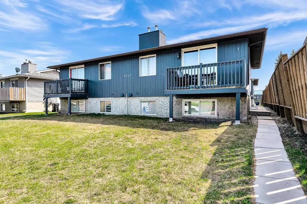 4543 7 Avenue SE Calgary AB T2A5E4