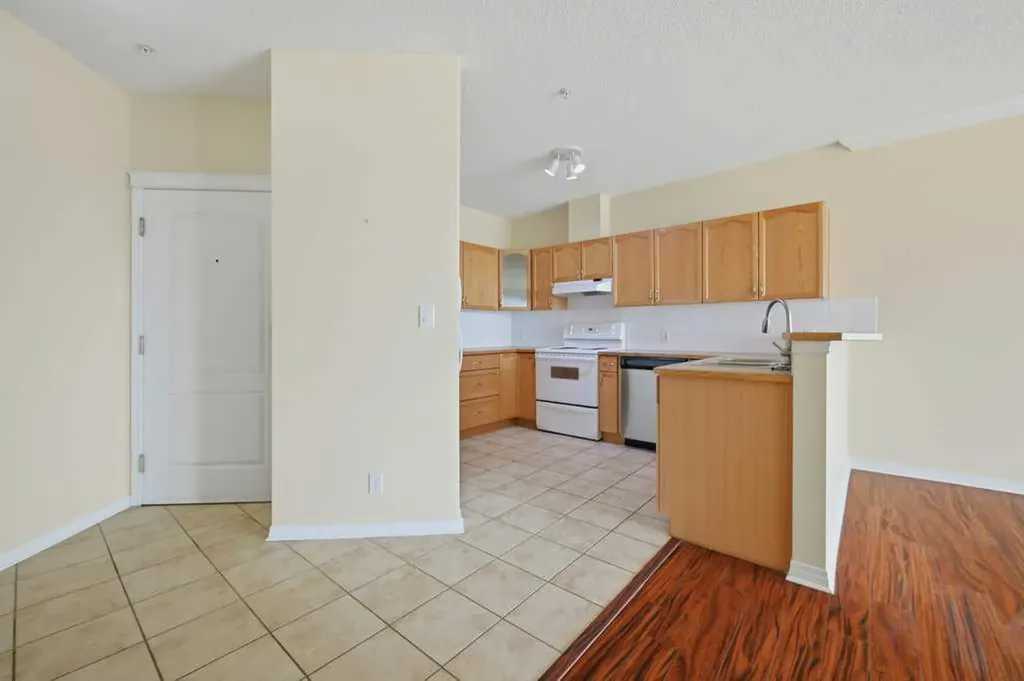 78 Prestwick Gardens SE Calgary AB T2V 3V2
