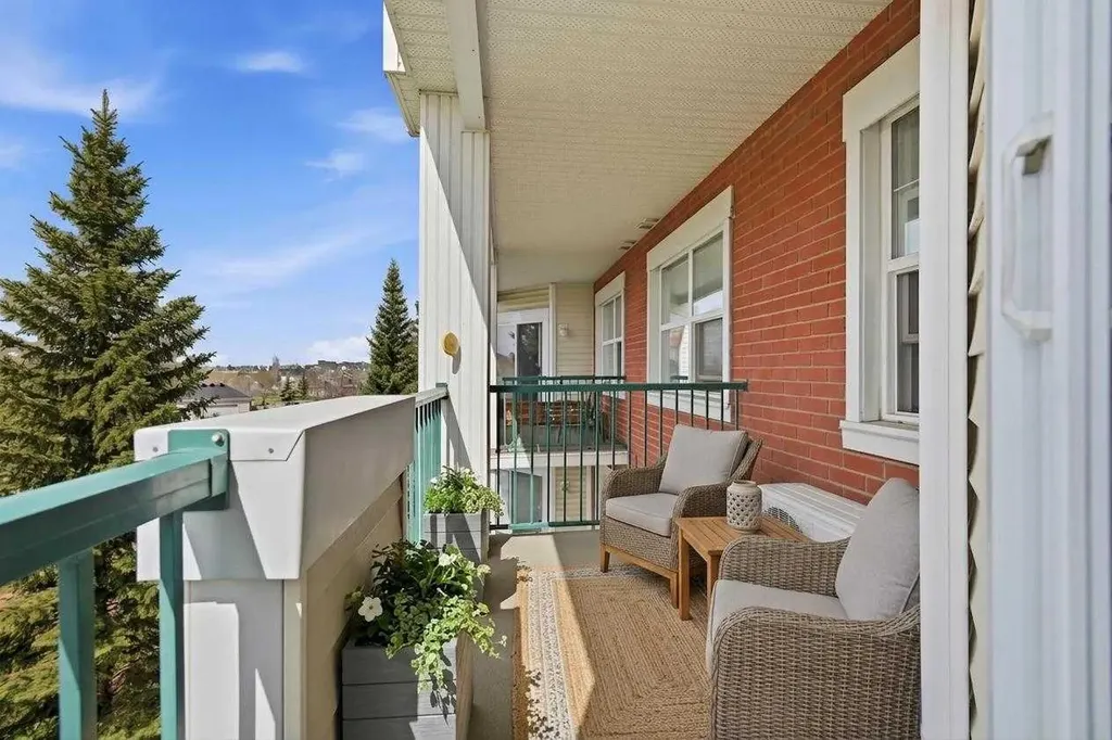 78 Prestwick Gardens SE Calgary AB T2V 3V2