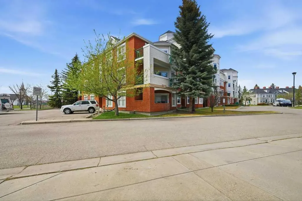 78 Prestwick Gardens SE Calgary AB T2V 3V2