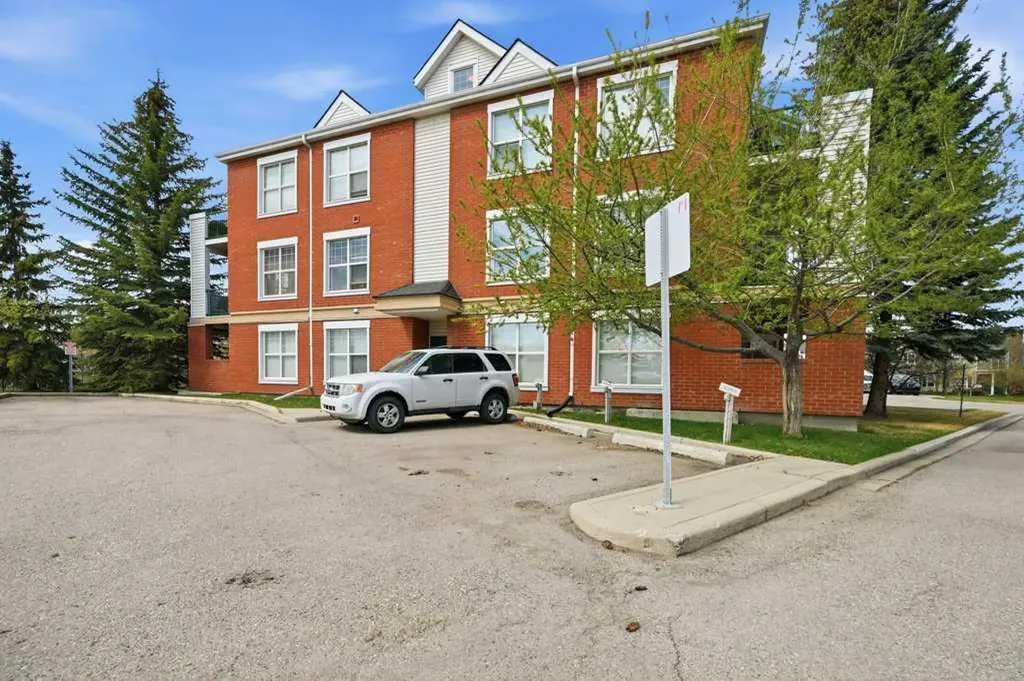 78 Prestwick Gardens SE Calgary AB T2V 3V2