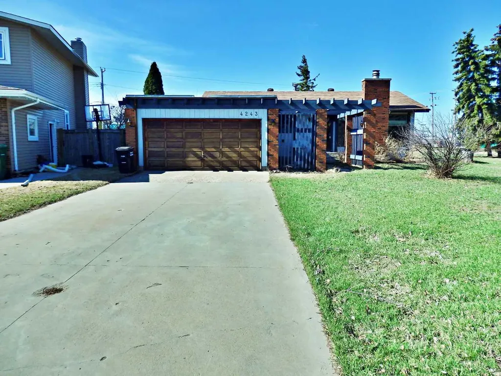 4243 48a Avenue Vermilion AB T9X 1P3