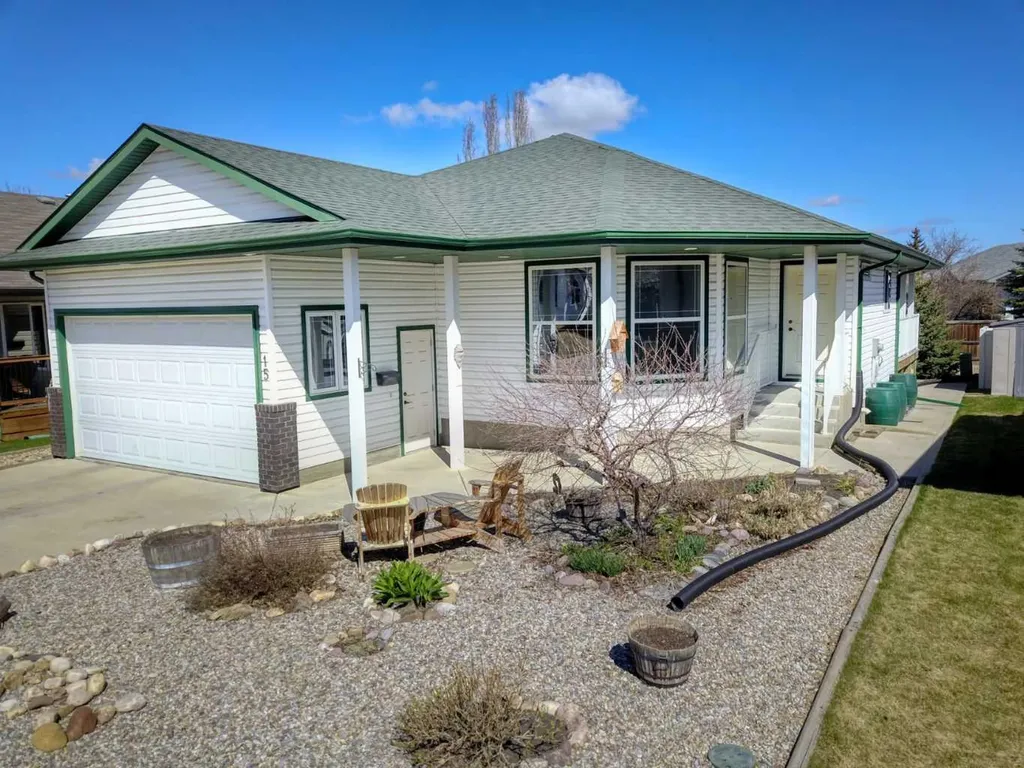 15 Agnew Close Red Deer AB T4R 3L5