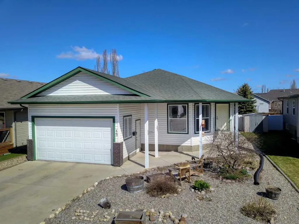 15 Agnew Close Red Deer AB T4R 3L5