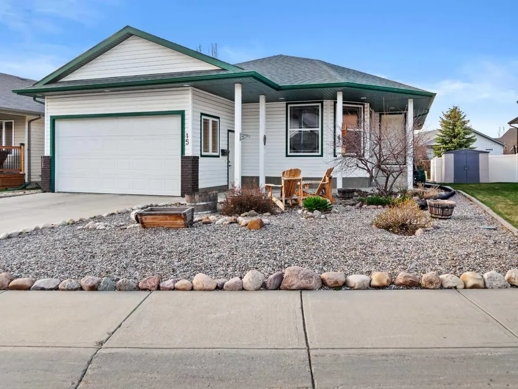 15 Agnew Close Red Deer AB T4R 3L5