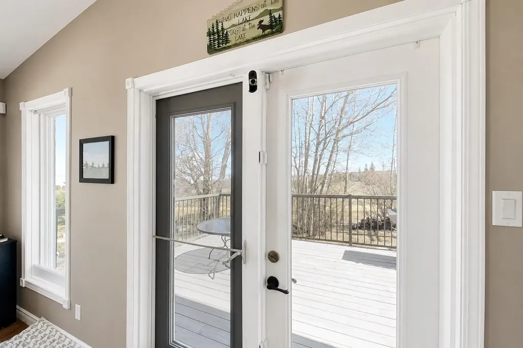 22 9 Street Canyon Creek AB T0G 2A0
