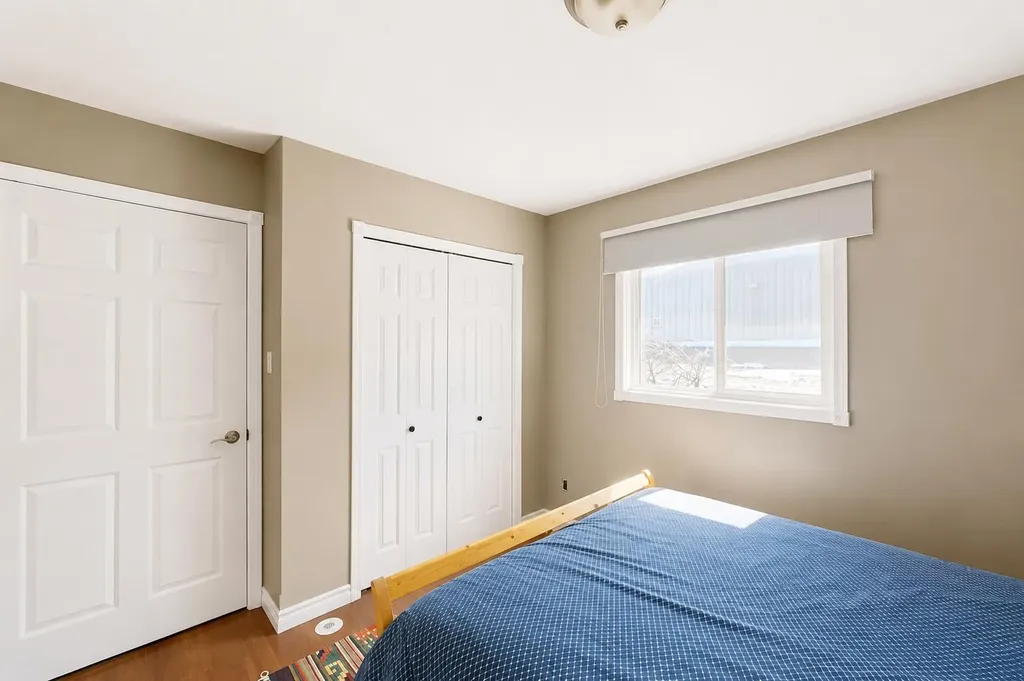 22 9 Street Canyon Creek AB T0G 2A0