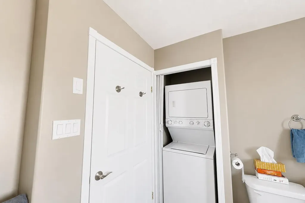 22 9 Street Canyon Creek AB T0G 2A0
