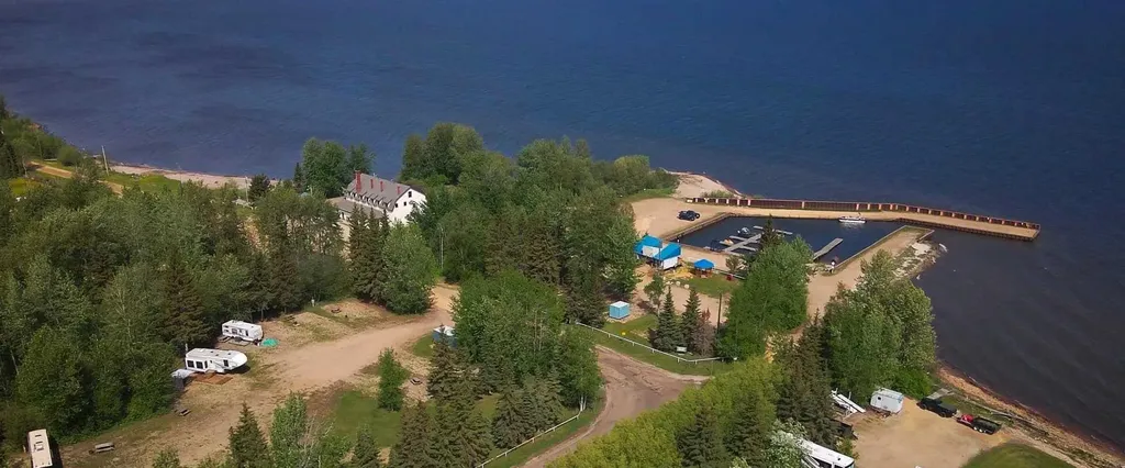 22 9 Street Canyon Creek AB T0G 2A0
