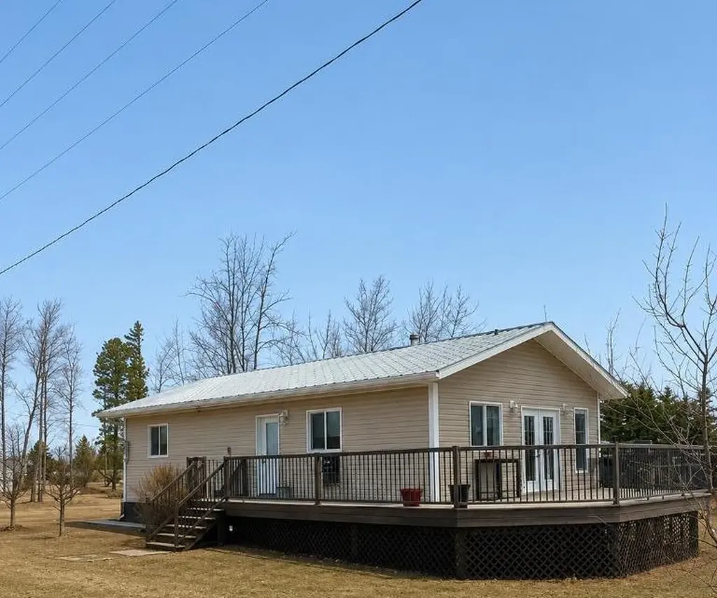 22 9 Street Canyon Creek AB T0G 2A0