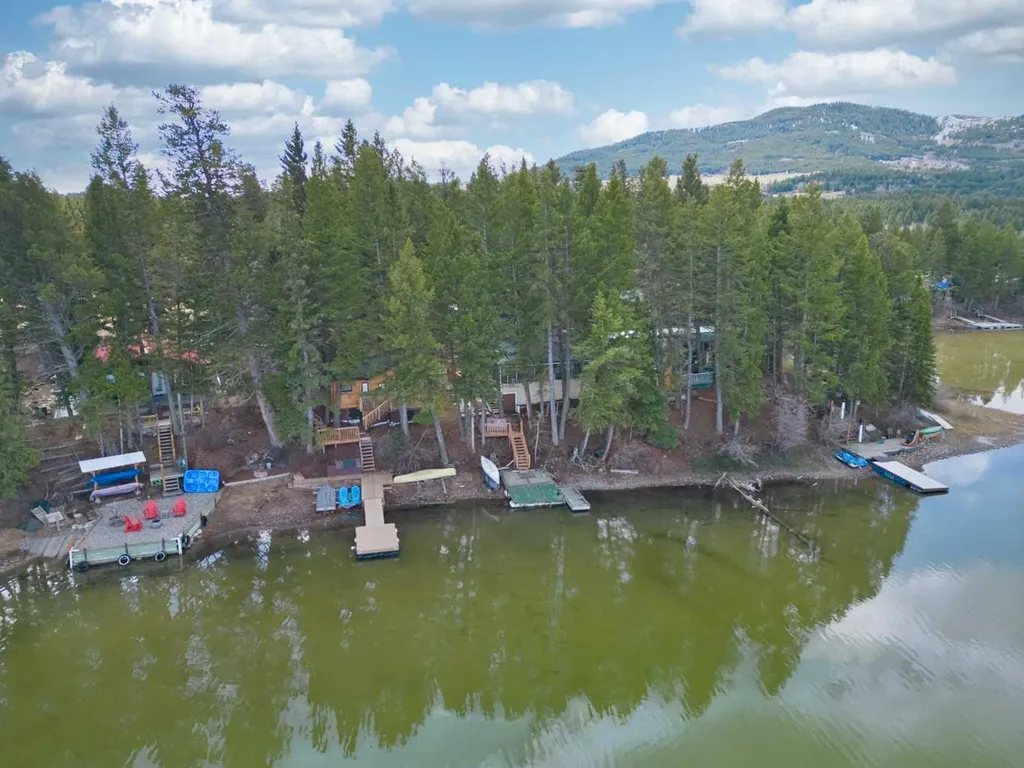 12 Lee Lake Road Rural Pincher Creek No. 9 M.d. Of AB T0K 1W0