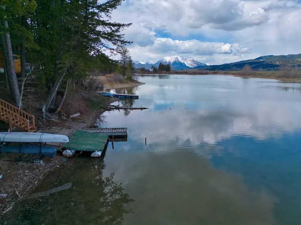 12 Lee Lake Road Rural Pincher Creek No. 9 M.d. Of AB T0K 1W0