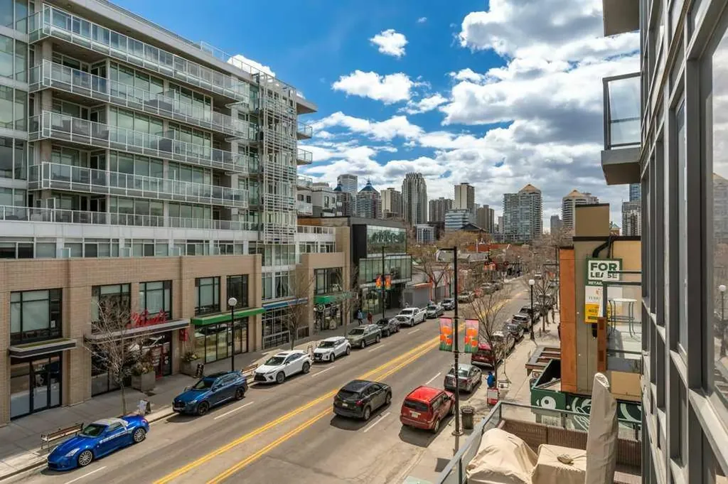 301 10 Street NW Calgary AB T2N 1V5
