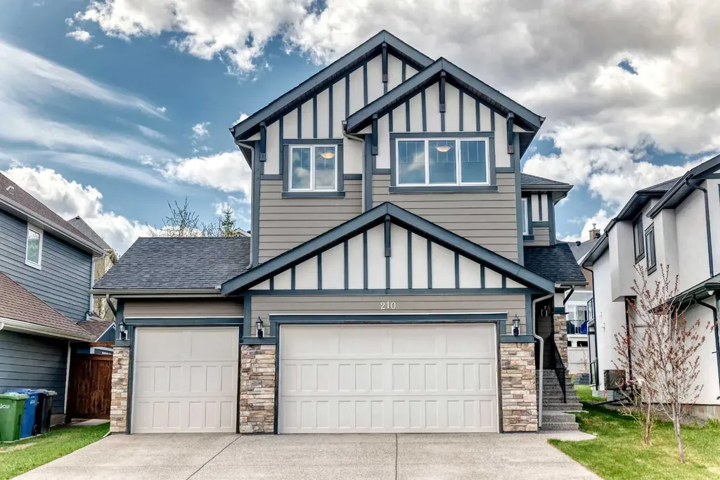 210 Stonemere Green Chestermere AB T1X 0S2