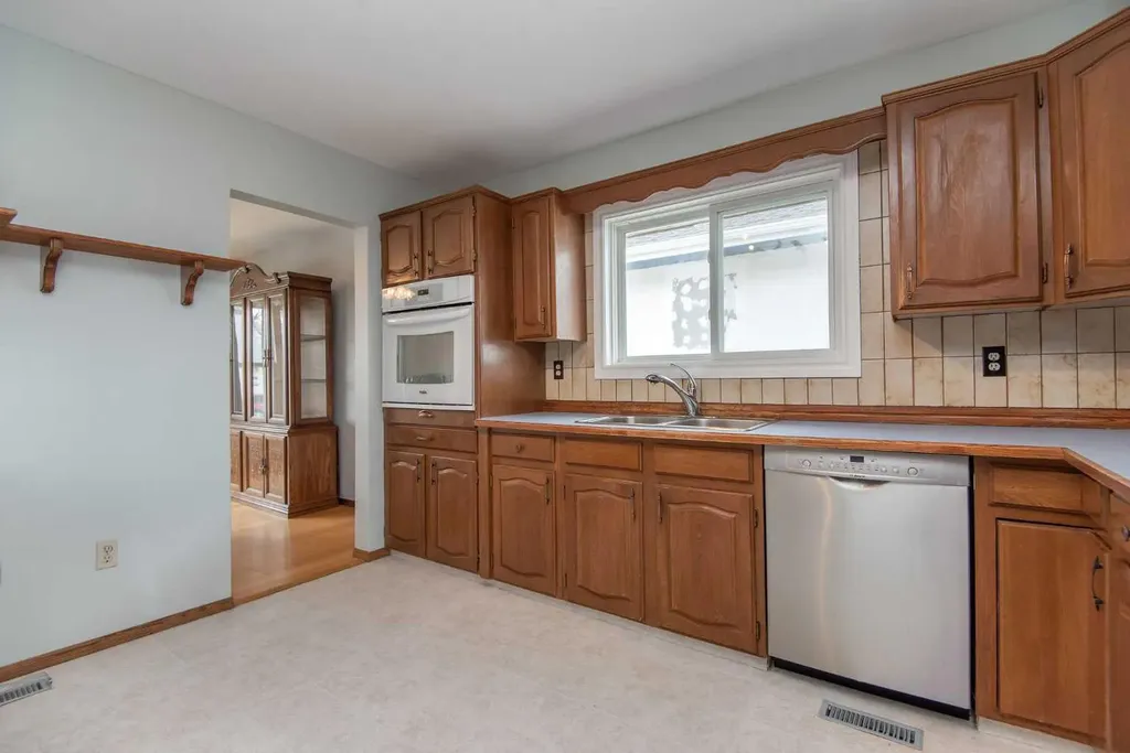 4106 38 Street Red Deer AB T4N 0W9