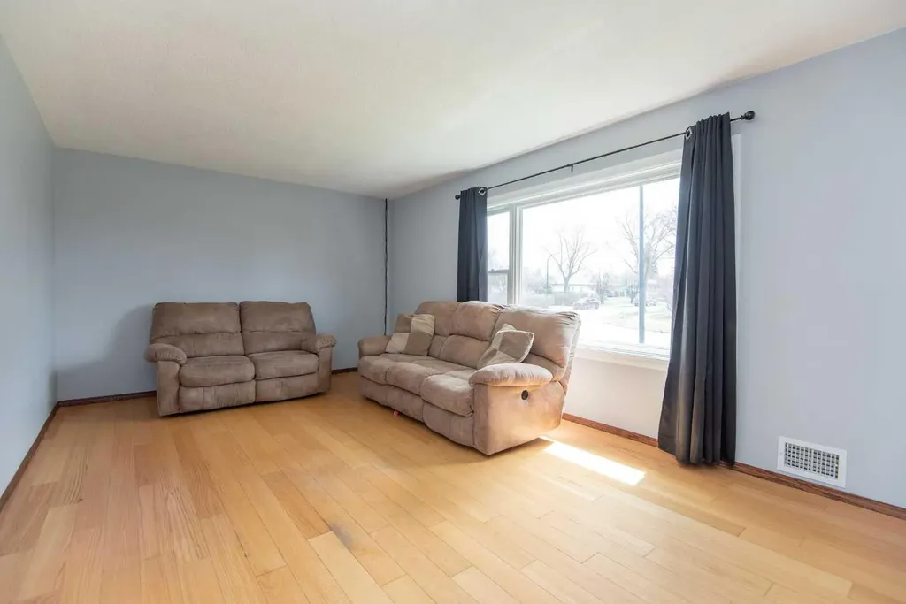 4106 38 Street Red Deer AB T4N 0W9